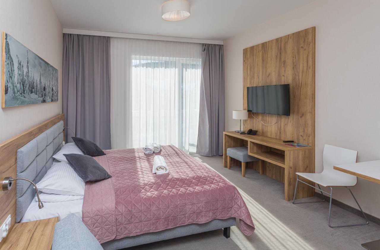 Aparthotel Apartamenty Czarna Gora 239 Сєнна Екстер'єр фото