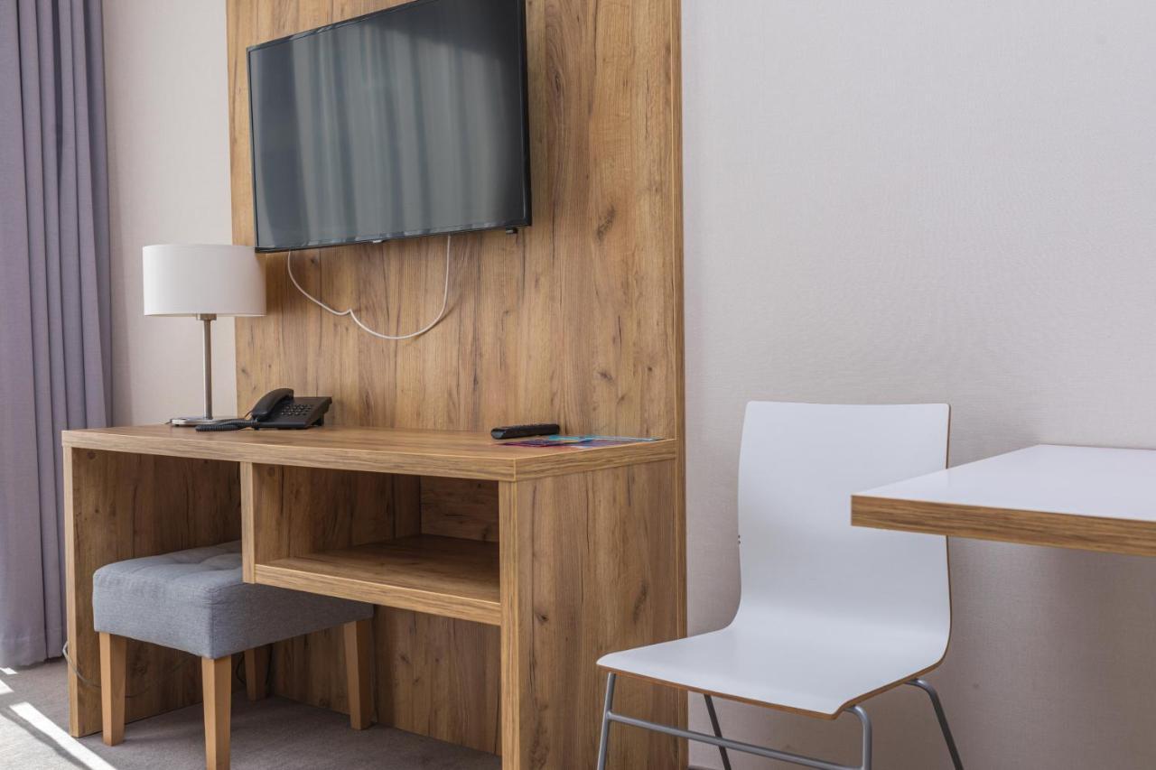Aparthotel Apartamenty Czarna Gora 239 Сєнна Екстер'єр фото
